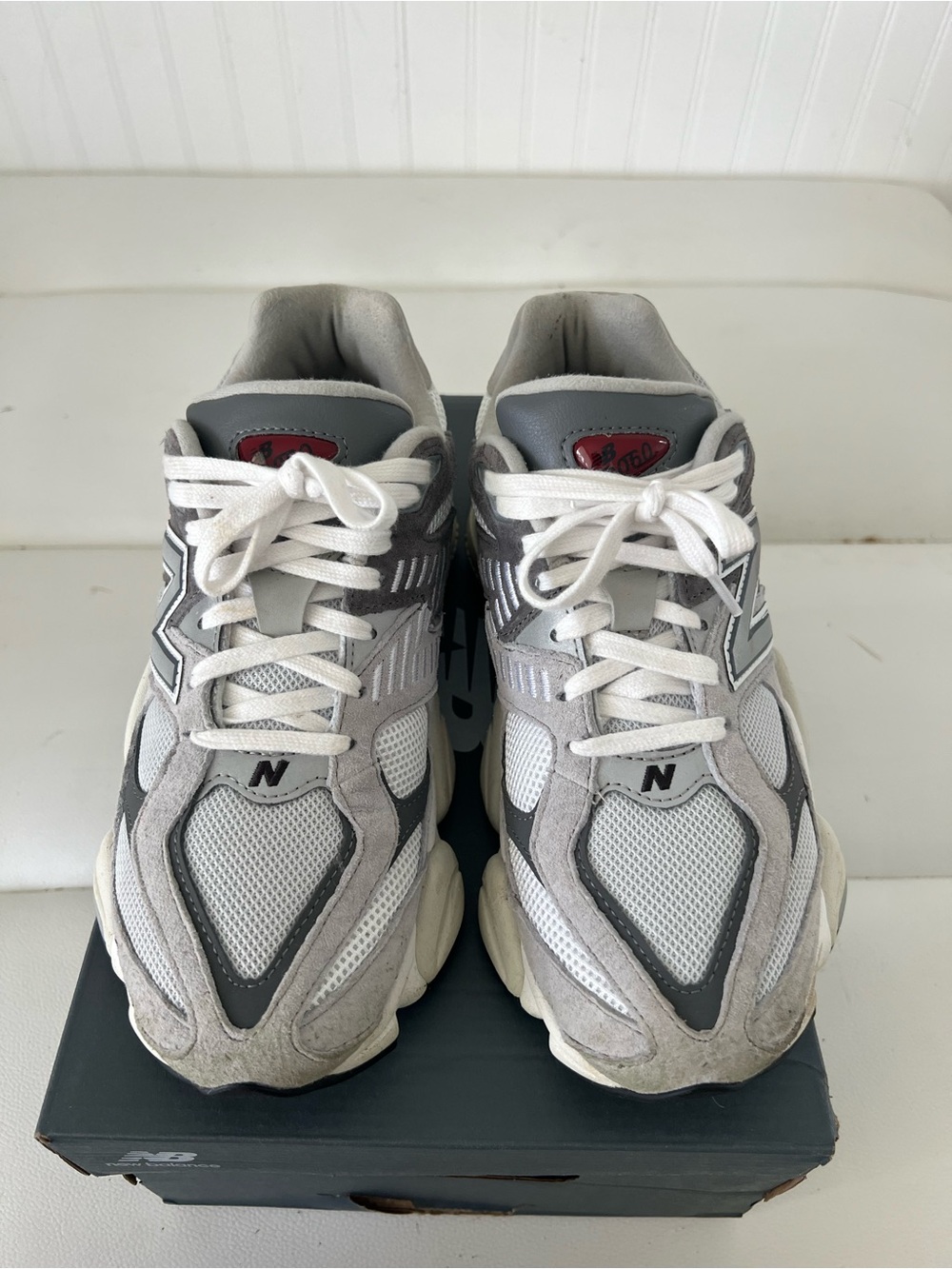 Men’s New Balance 9060 Grey and Cream - Picture 2 of 3